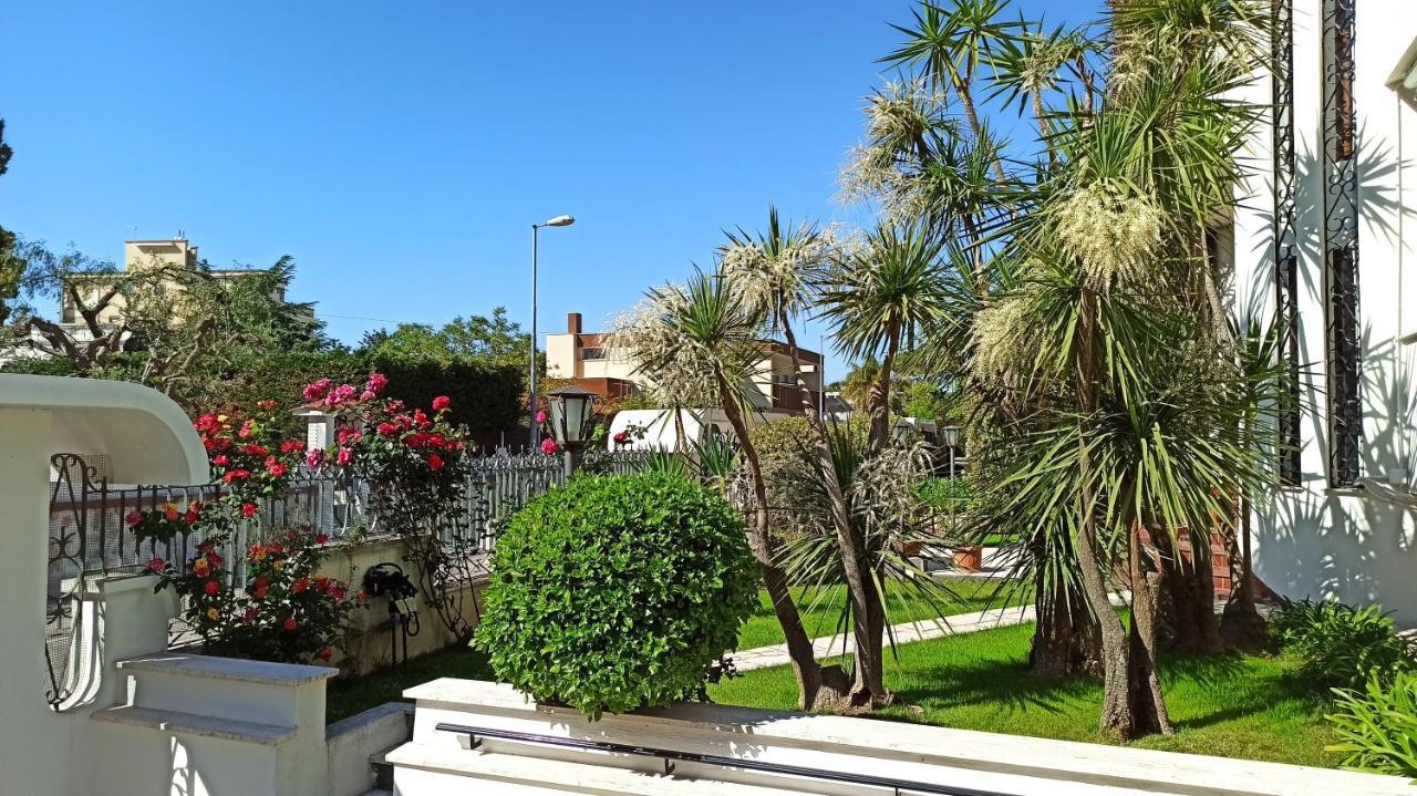 Villa Mary - Apartments Трани Экстерьер фото